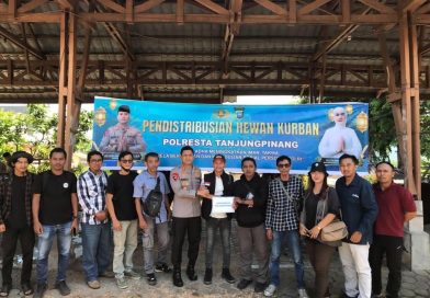Polresta Tanjungpinang Salurkan 21 Hewan Kurban, Wujud Kepedulian untuk Pesantren hingga Insan Pers